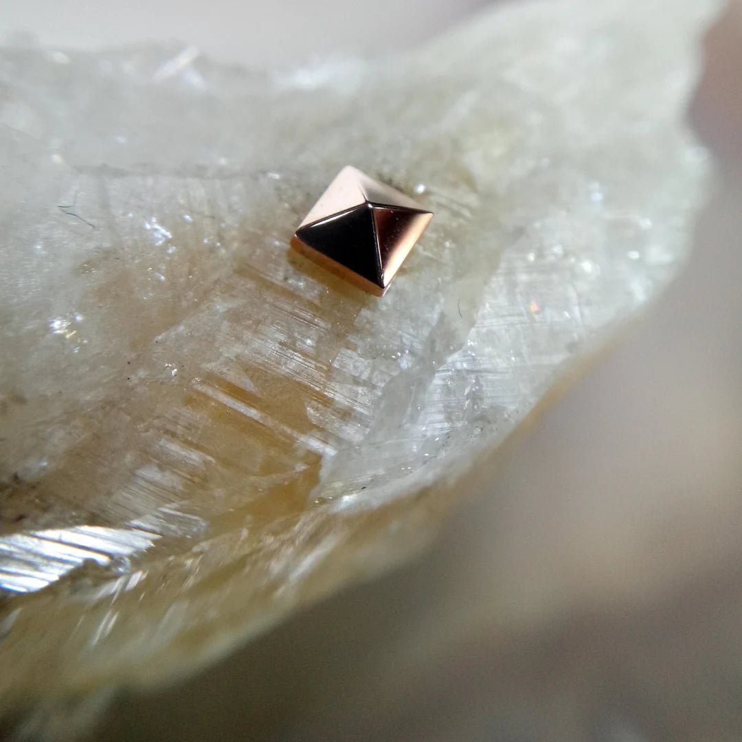Gold Pyramid – 14K Gold Threadless End - piercing - zone.com