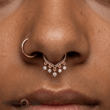 Guestlist – Swarovski CZ Dangle V - Shape – 14K Gold Clicker Ring - piercing - zone.com
