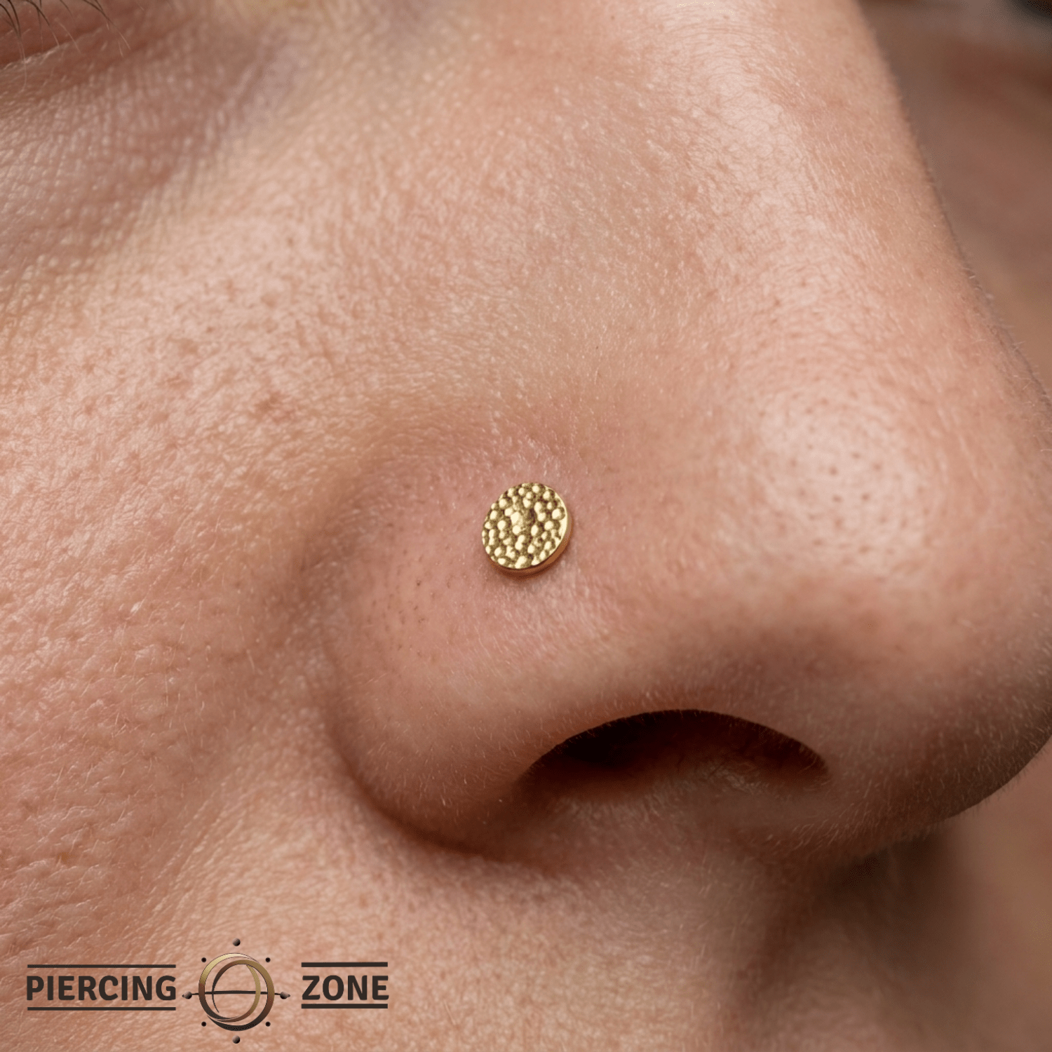 Hammered Disk - 18K Gold Threadless/Threaded End - piercing-zone.com