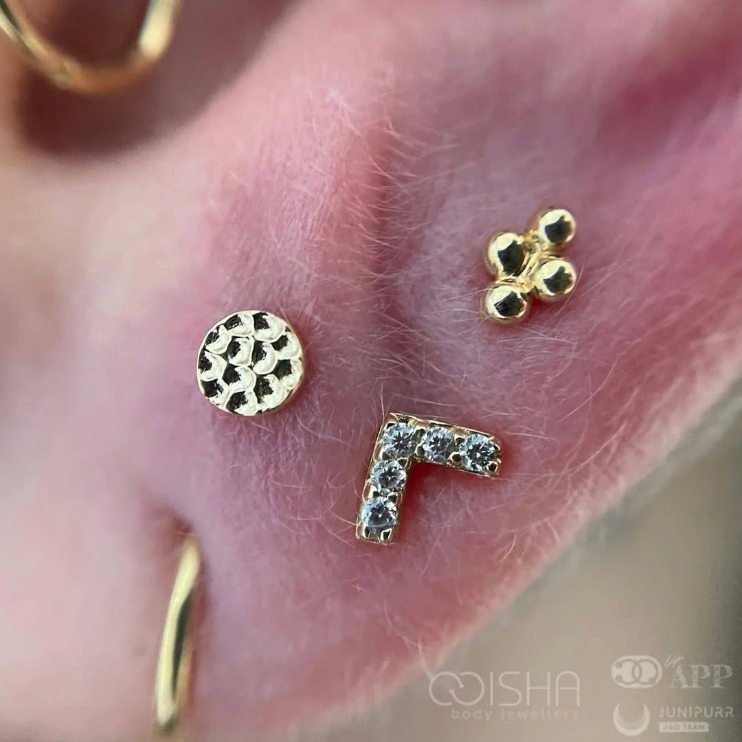 Hammered Disk – Textured Finish – 14K Gold Threadless End - piercing - zone.com