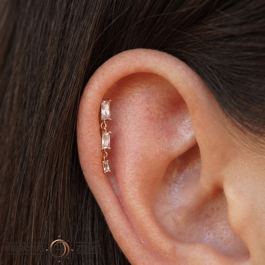 Harlow – 14K Gold Swarovski CZ Tapered Trio Threadless End - piercing - zone.com