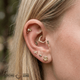 Honeycomb With Gem – 14K Gold Threadless/Threaded End - piercing - zone.com