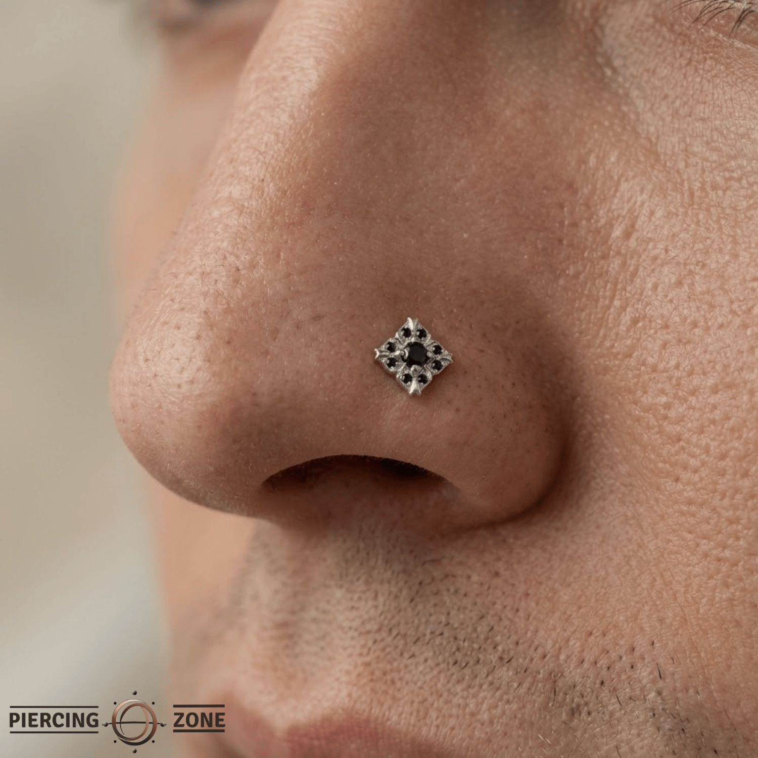 Idris – 14K Gold Threadless/Threaded End - piercing - zone.com