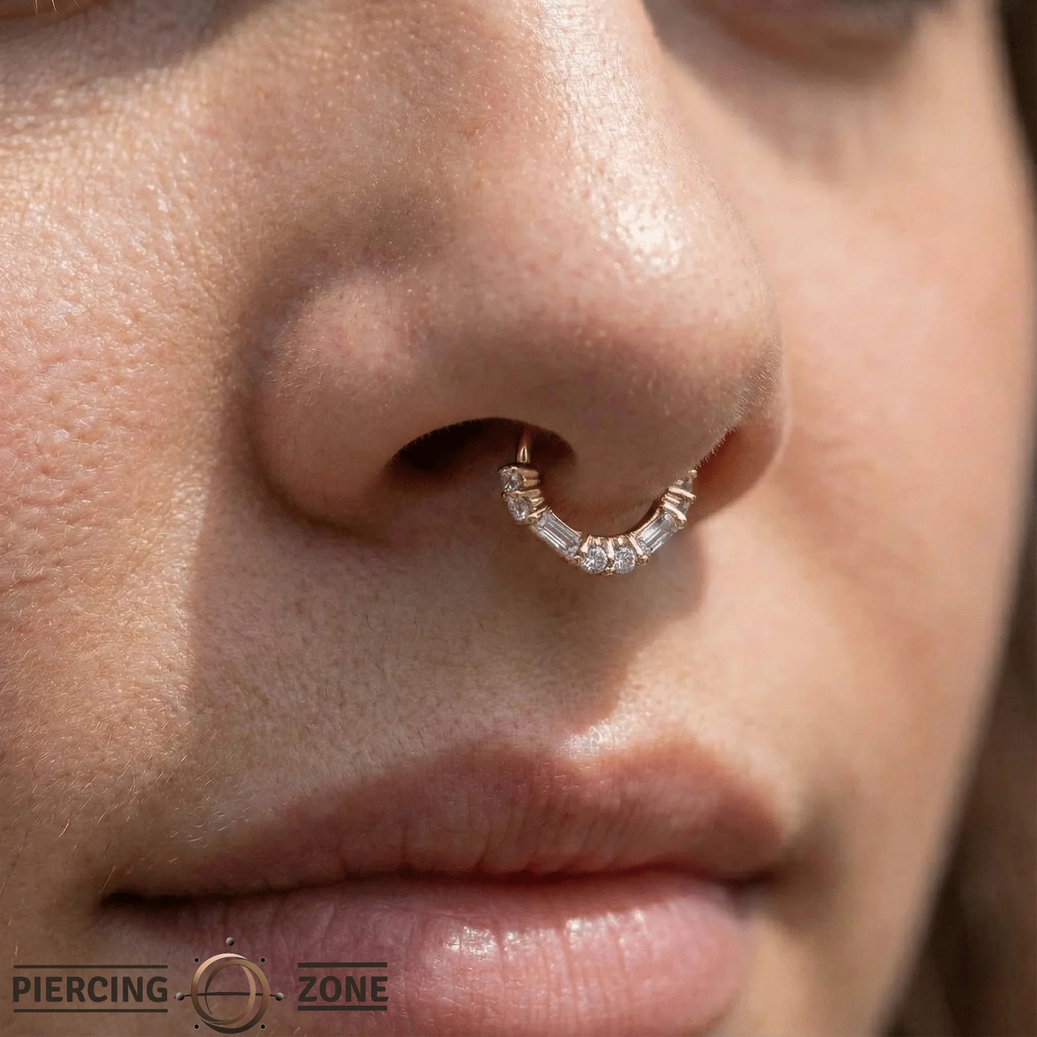 Iris Seamless Ring – 14K Gold Radiant Multi - Gem Design - piercing - zone.com