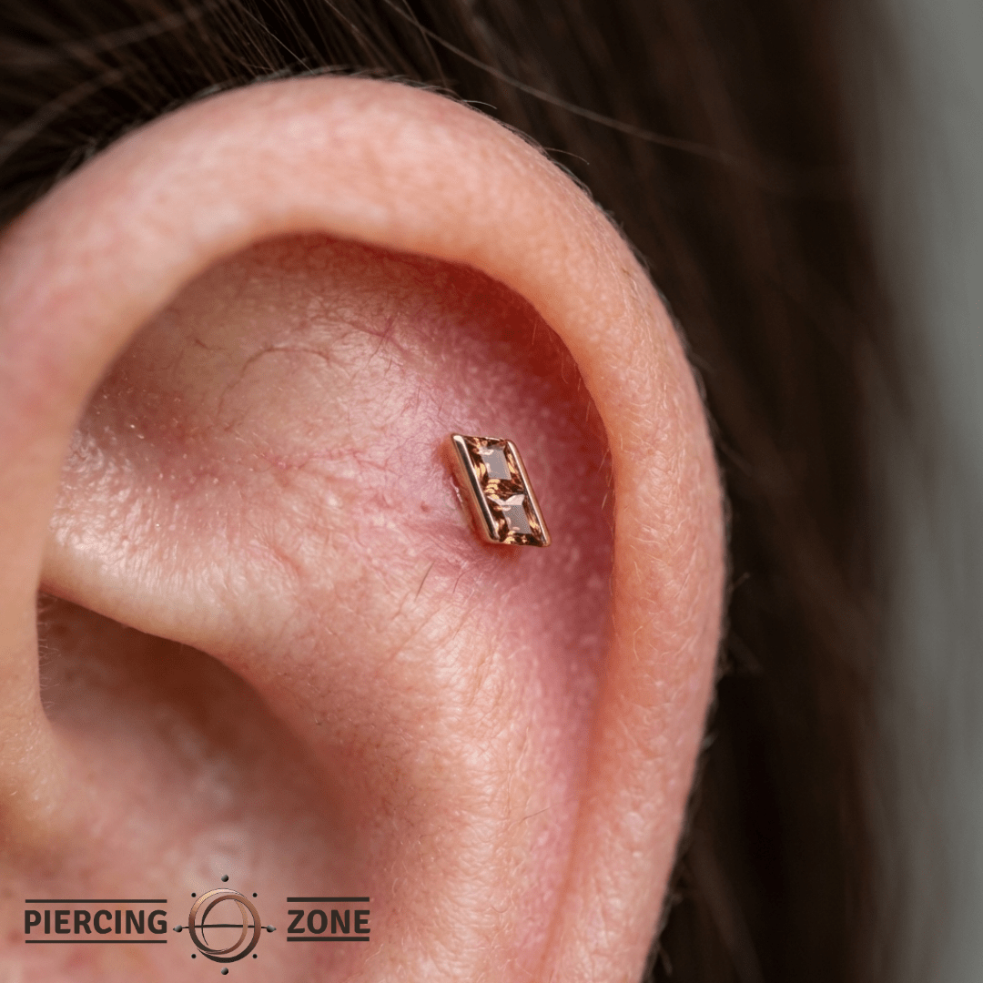 Joia – Orange Garnet – 14K Gold Threadless End - piercing - zone.com
