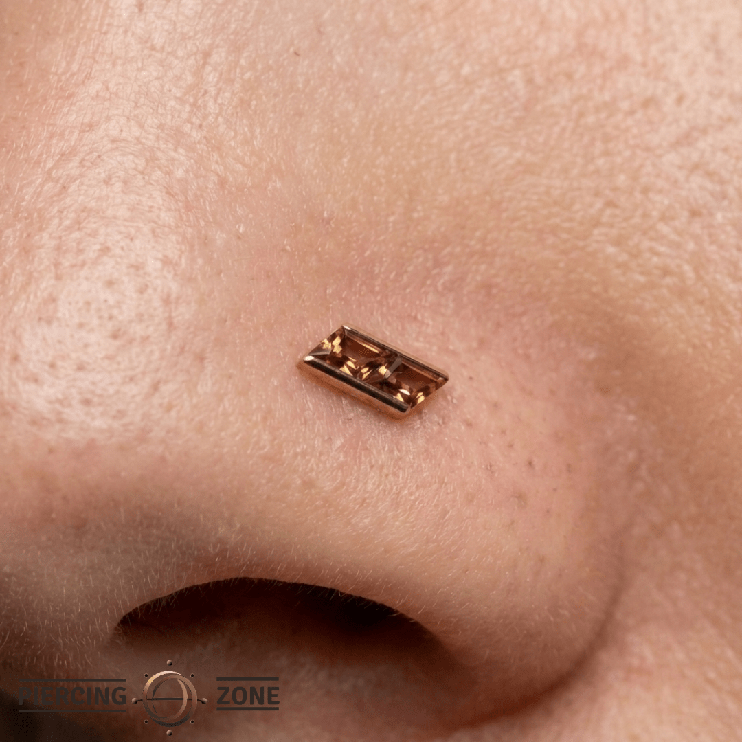 Joia – Orange Garnet – 14K Gold Threadless End - piercing - zone.com