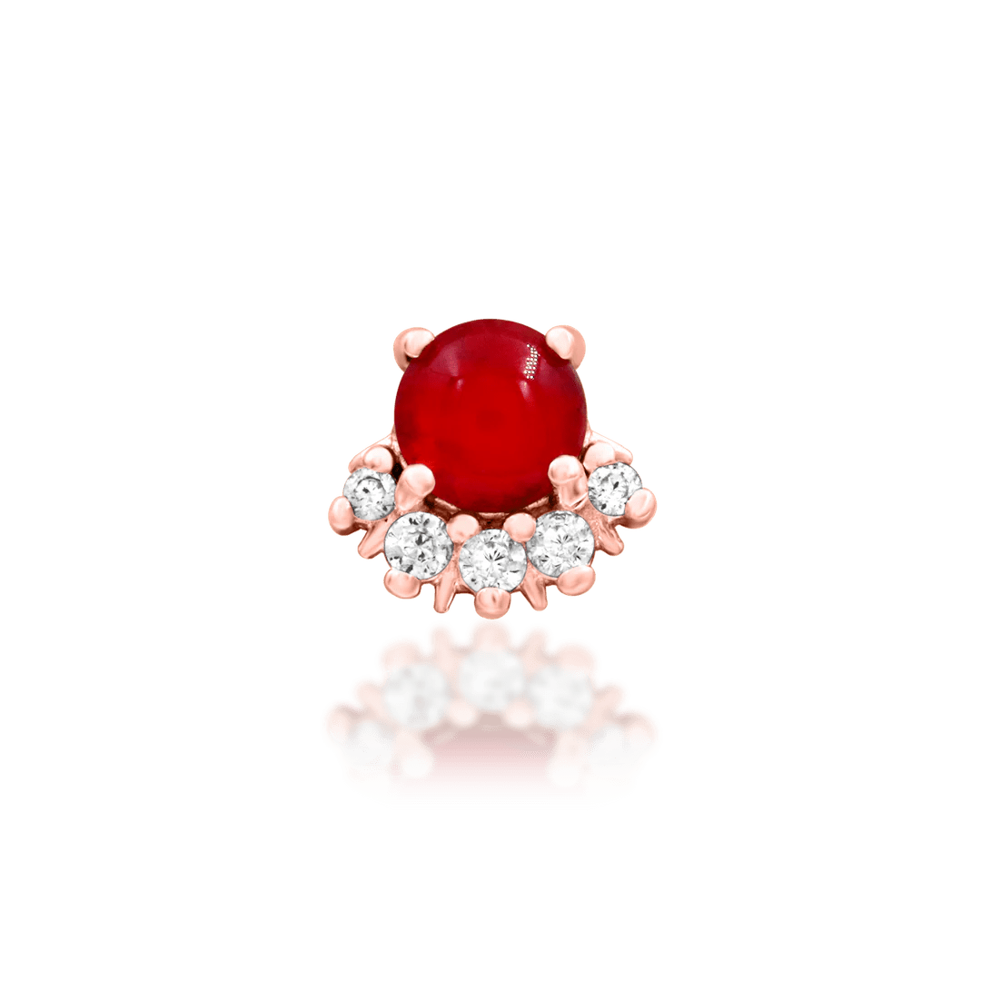 Side profile of Rolina in rose gold – elegant dome with contrast stones