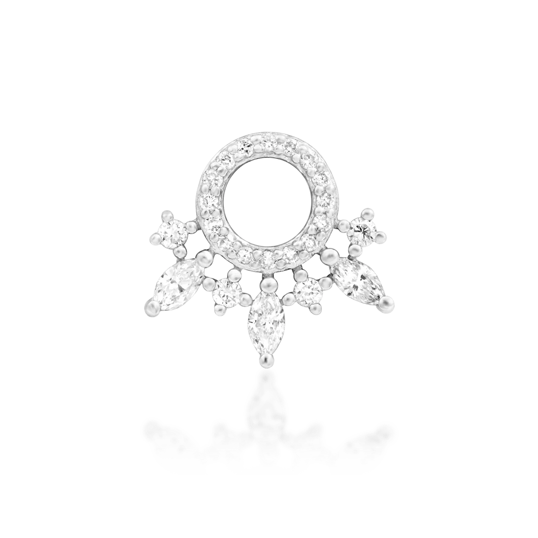 Halona Diamond End in White Gold – Lobe Piercing Display