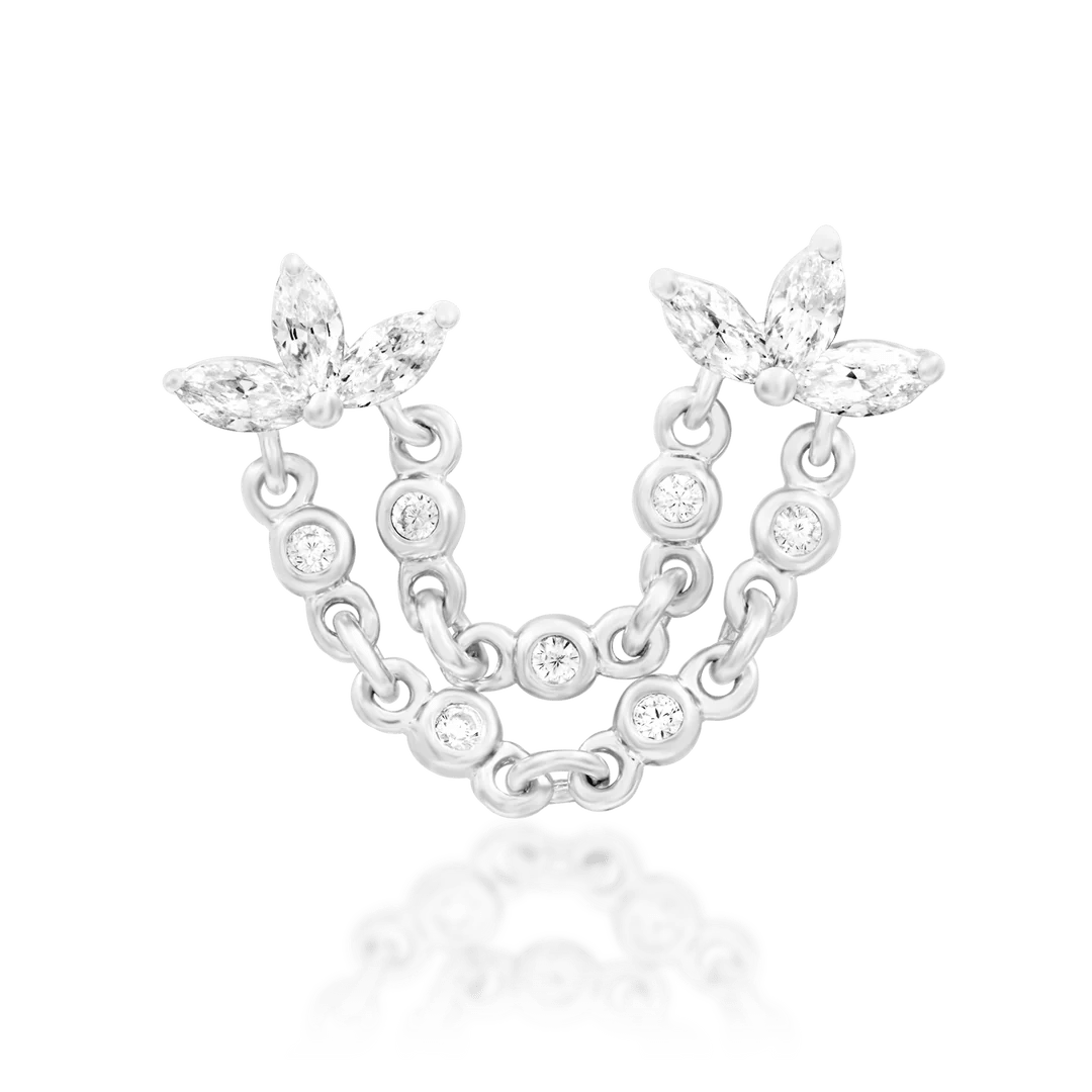 Front view of Munira in white gold – symmetrical arc with delicate chain detail