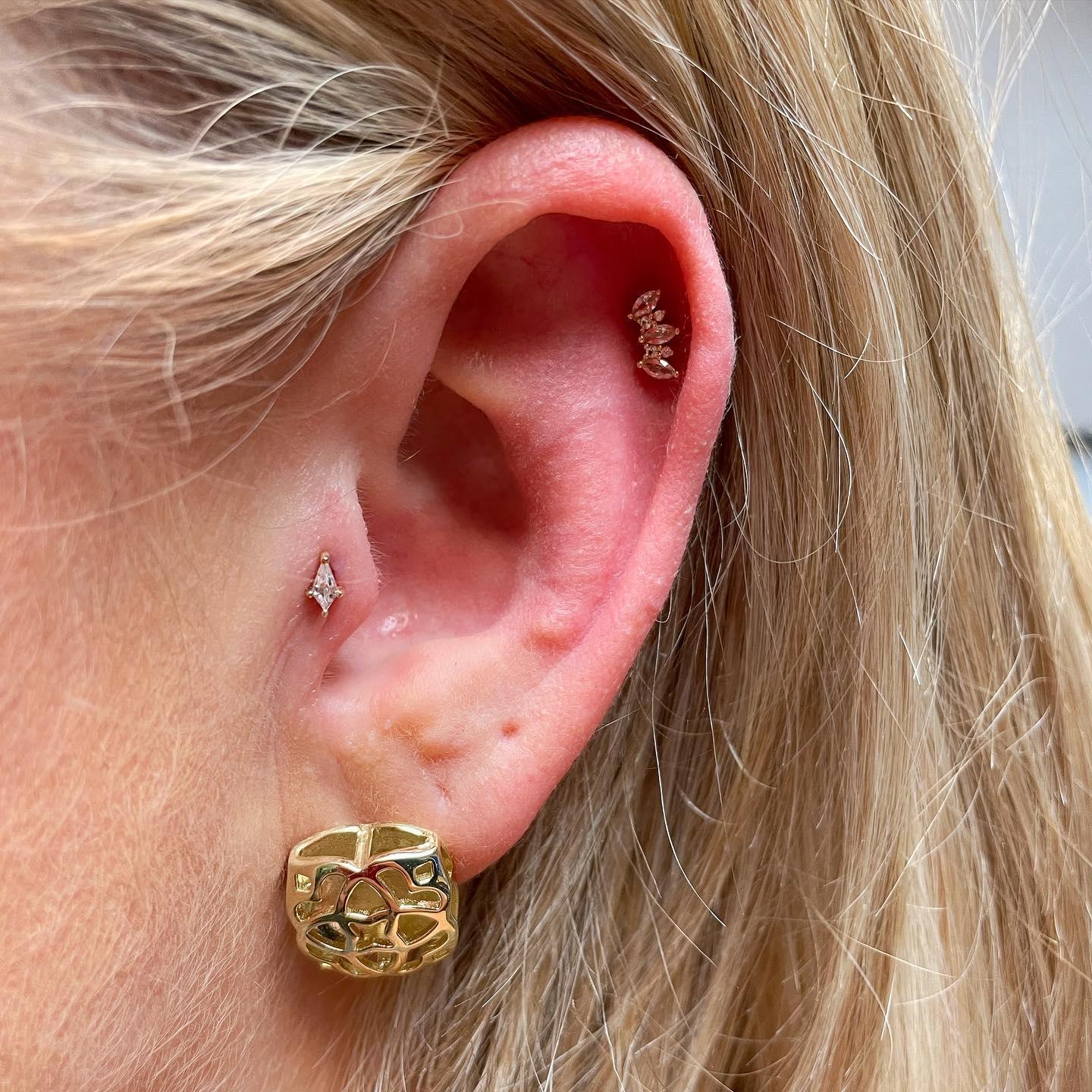 ALICE - WHITE SAPPHIRE - THREADLESS END piercing-zone.com