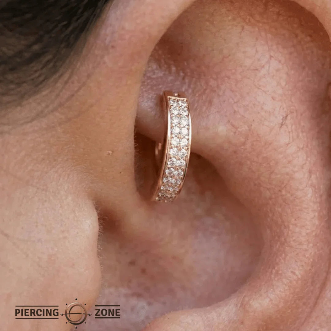 Lady Elara – 14K & 18K Gold Gemstone Rook Clicker - piercing - zone.com