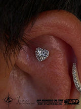Lara – Textured Heart – 14K Gold Threadless End - piercing - zone.com