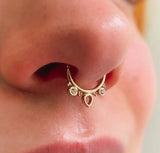 Lillian Seamless Ring – 14K Gold Petite Dual - Gem Design - piercing - zone.com