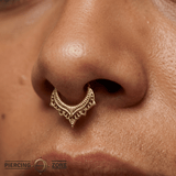Lily Continuous Ring - 14K Gold Seamless Ring - piercing - zone.com