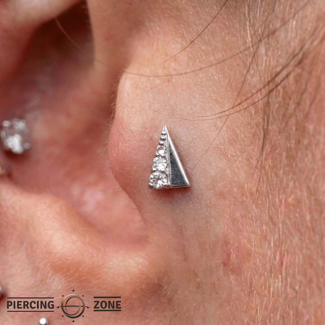 Lux Spike – Reverse - Set CZ Trio – 14K Gold Threadless End - piercing - zone.com