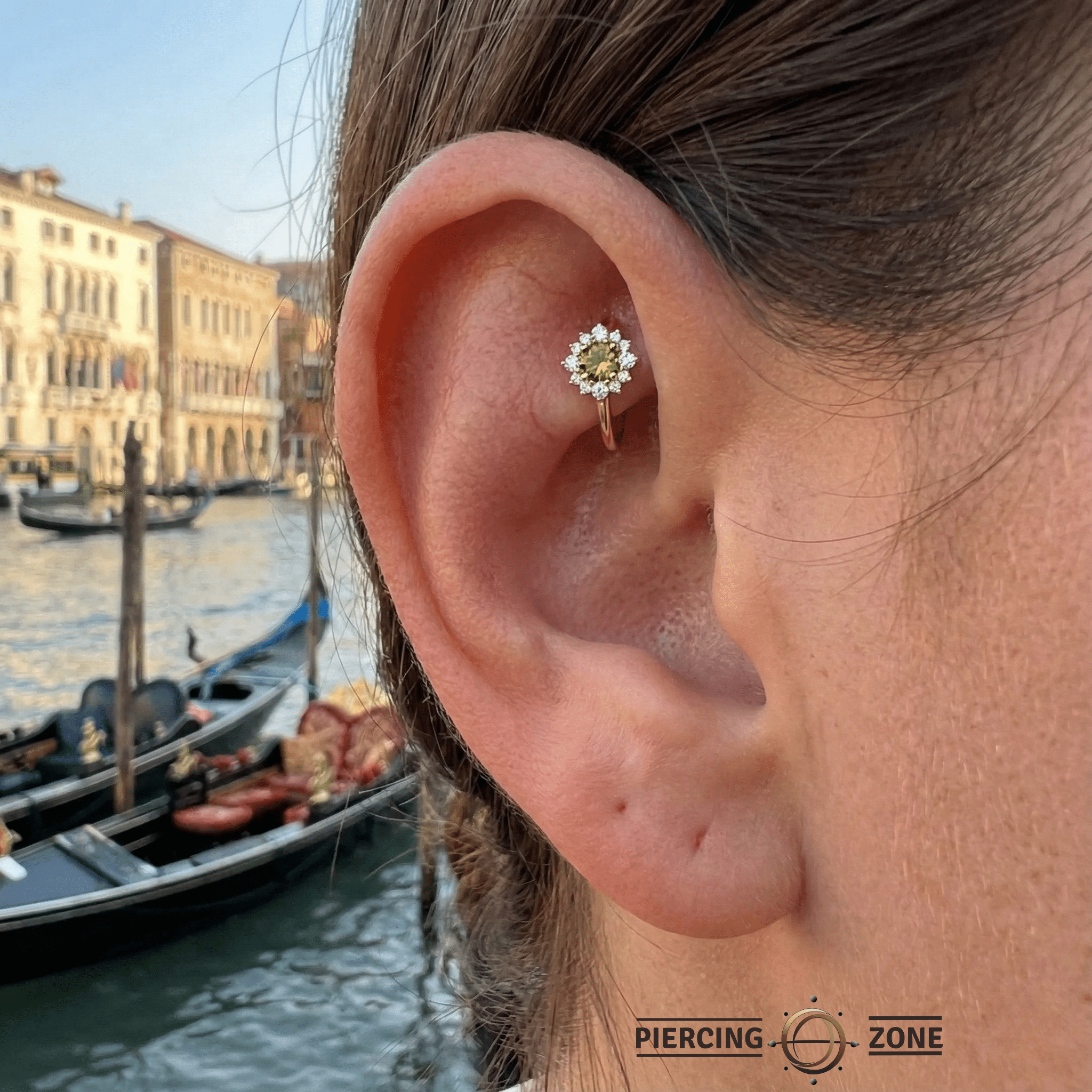 Marianna Seamless Ring – 14K Gold Tiered Gem Halo & Centerpiece Design - piercing - zone.com