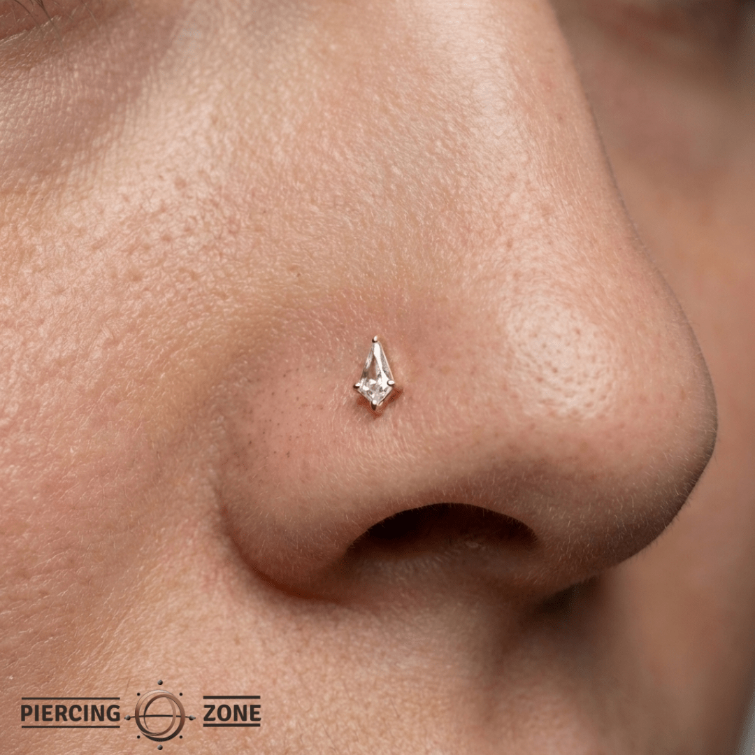 Mini Soho – 14K Gold Swarovski Kite Cut CZ Threadless End - piercing - zone.com
