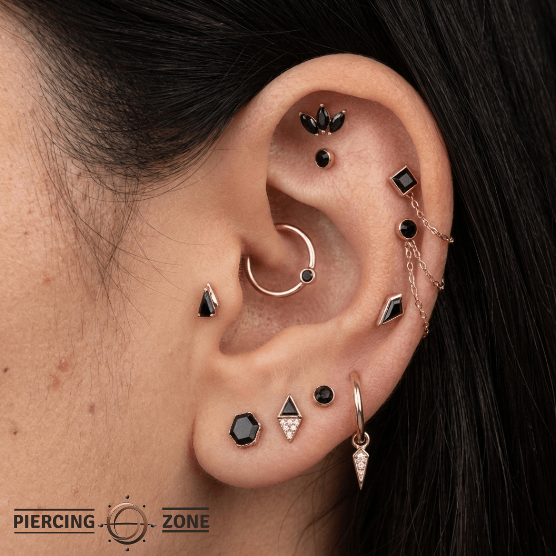Moet – Black Spinel Marquise Fan – 14K Gold Threadless End - piercing - zone.com