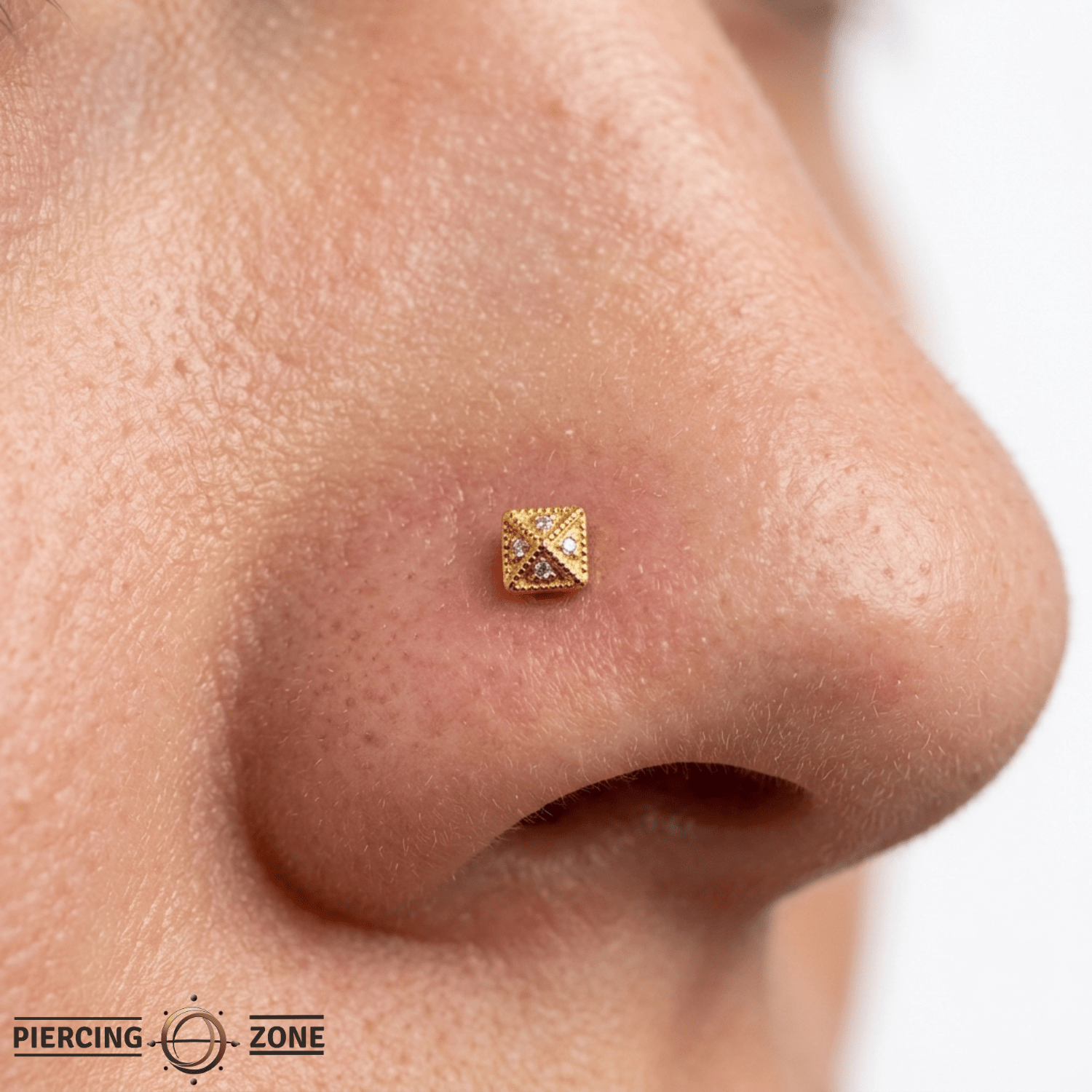 Myr Pyramid – 14K Gold Threadless/Threaded End - piercing - zone.com