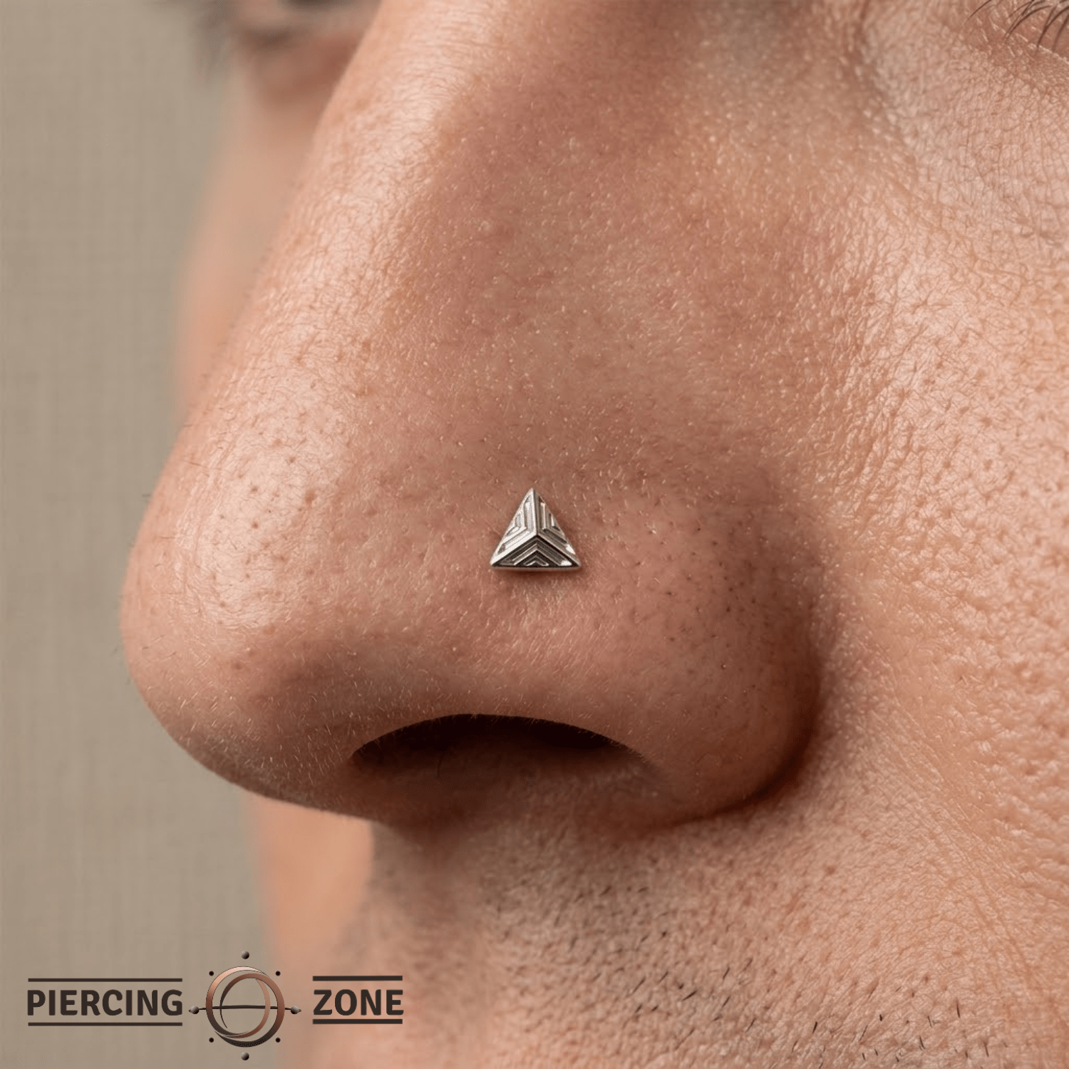 Ornament Triangle Pyramid – 14K Gold Threadless/Threaded End - piercing - zone.com