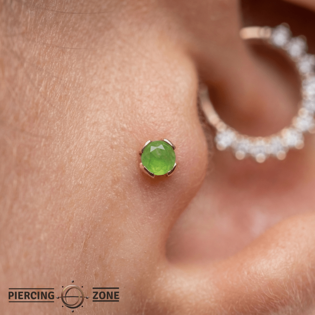 Peekaboo – Sandblasted Peridot – 14K Gold Threadless End - piercing - zone.com