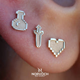 Pixel Heart – 14K Gold Threadless/Threaded End - piercing - zone.com