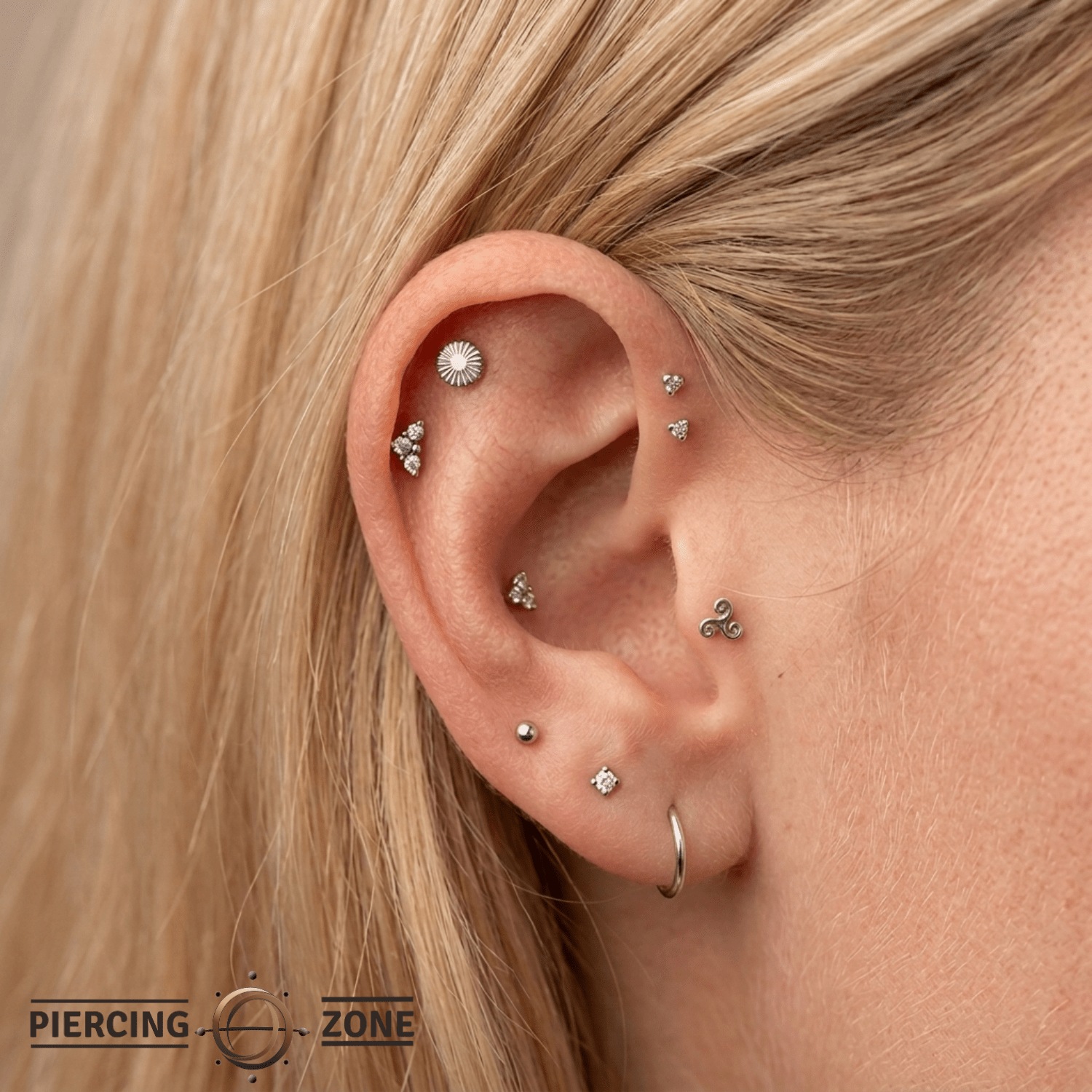 Poker Chip – 14K Gold Textured Disc Threadless End - piercing - zone.com
