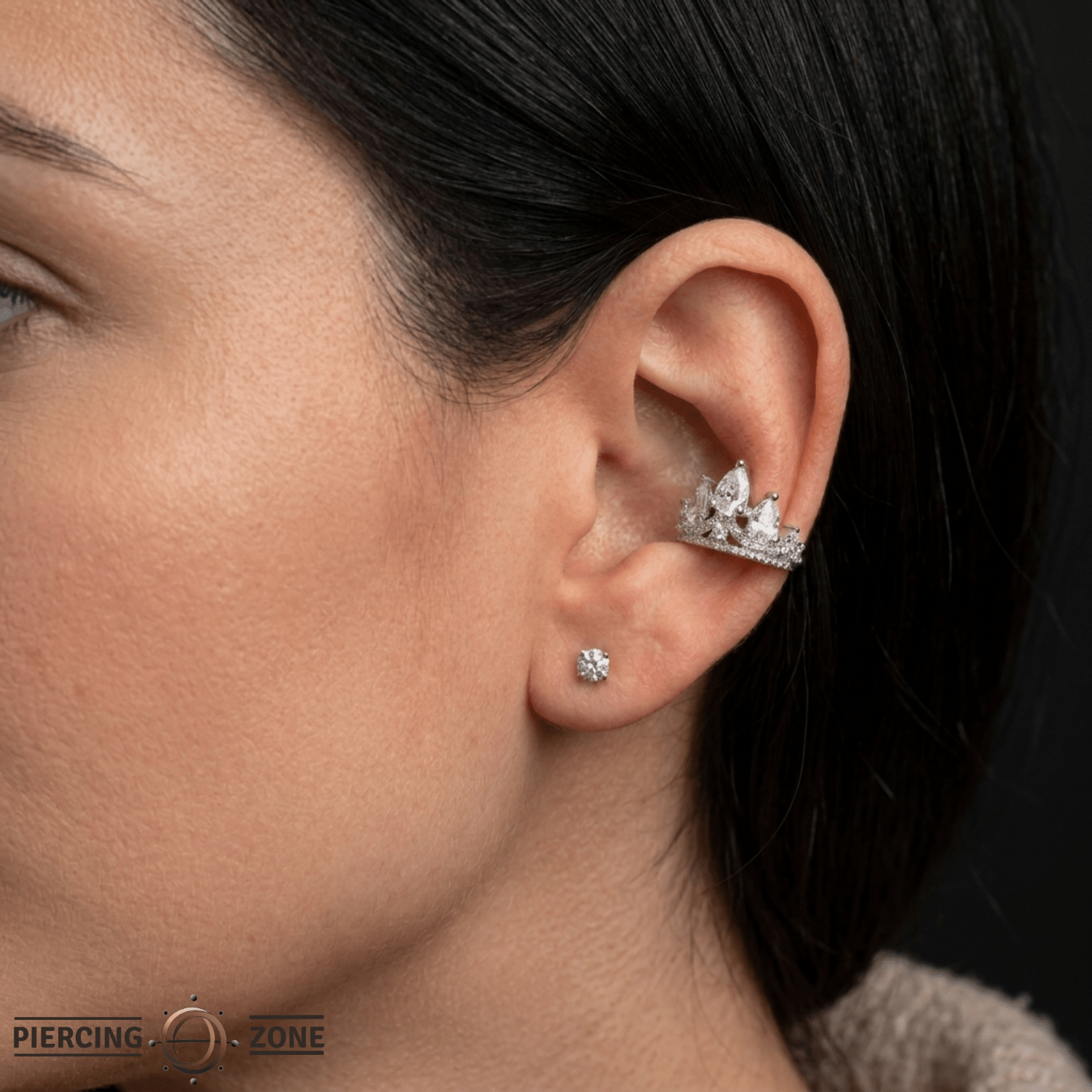 Queen Charlotte – 14K/18K Gold Multi - Stone Clicker Ring - piercing - zone.com