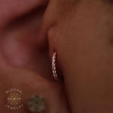 RADIANT 18G - CZ - SOLID 14KT GOLD CLICKER piercing-zone.com