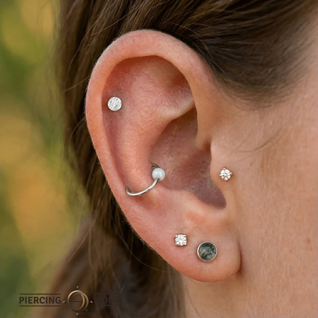 Round Disc Diamond - cut – 14K/18K Gold Textured Threadless End - piercing - zone.com