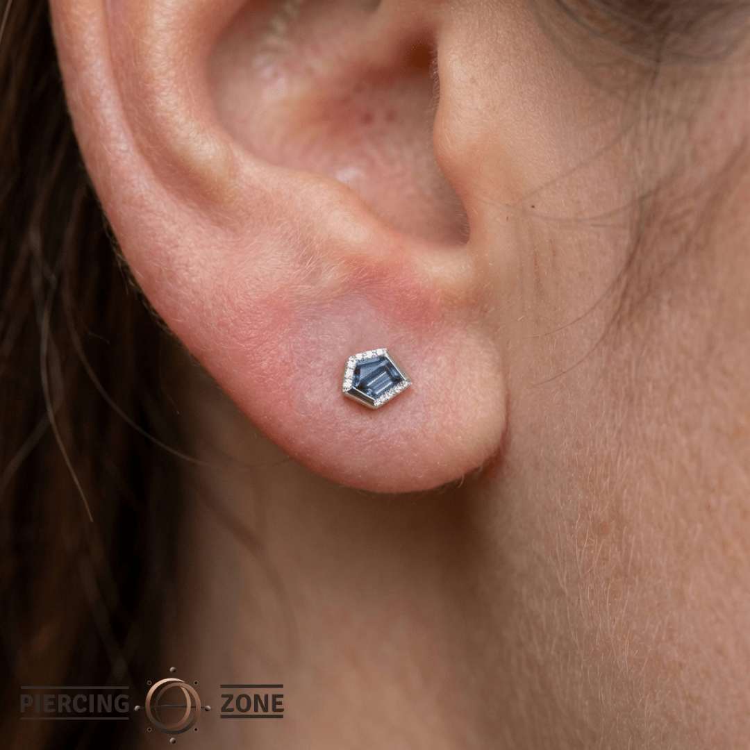 Route – London Blue Topaz – 14K Gold Threadless End - piercing - zone.com