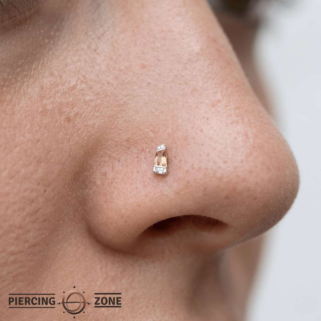 Saboteur – Orange Garnet – 14K Gold Threadless End - piercing - zone.com