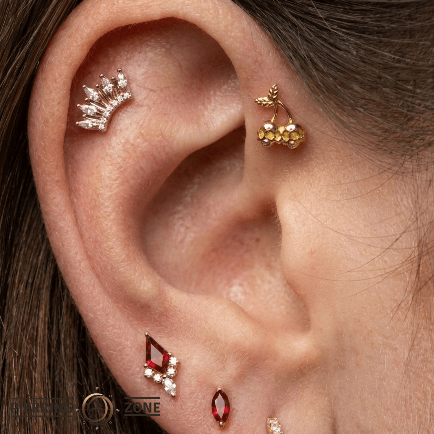 Skull Cherries - 18K Gold Threadless End - piercing-zone.com