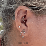 Sophia – CZ Gradient Arc – 14K Gold Seamless Ring - piercing - zone.com