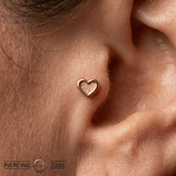 Stippled Heart Frame - 18K Gold Threadless/Threaded End - piercing-zone.com
