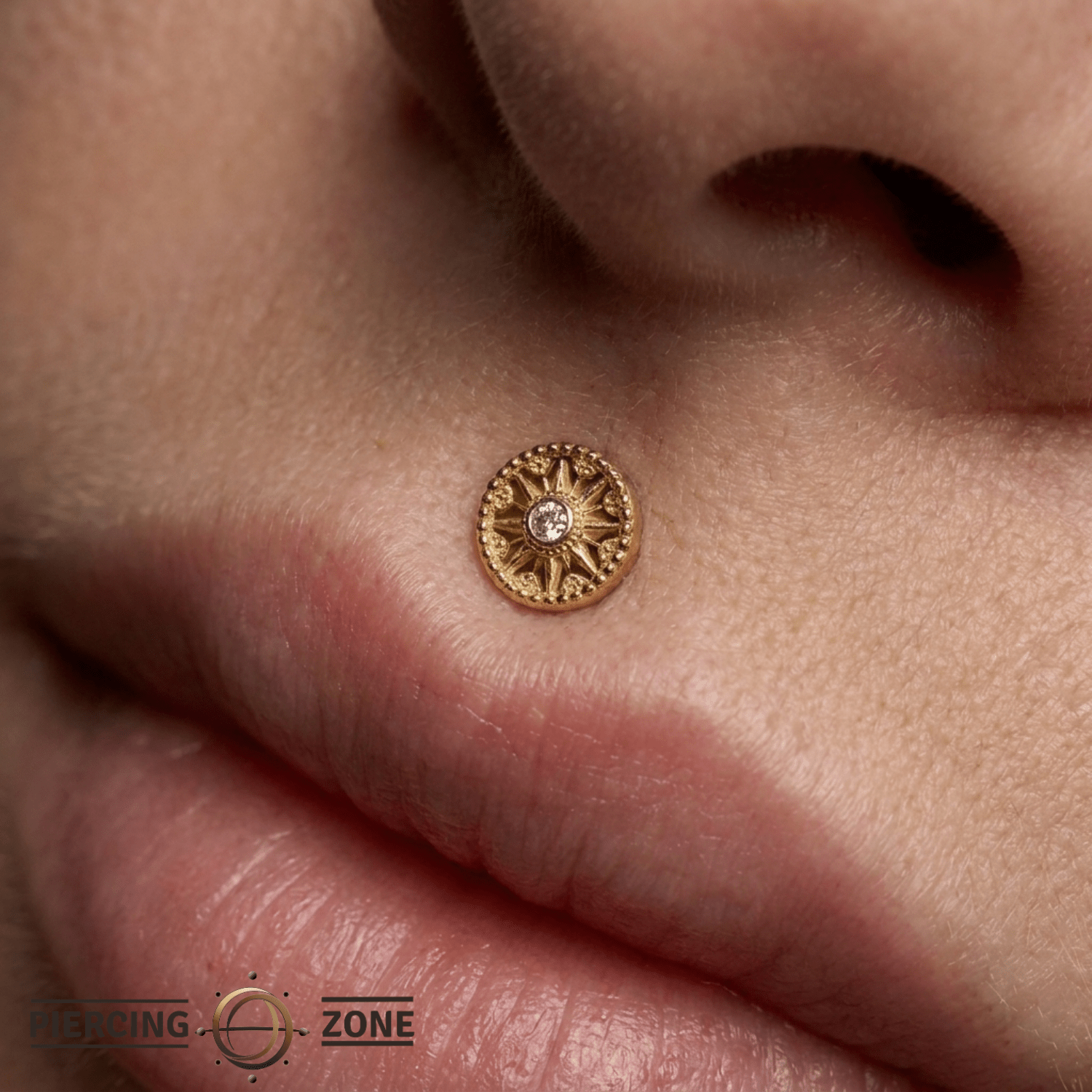 Sun Dial - 14K Gold Threadless/Threaded - piercing - zone.com