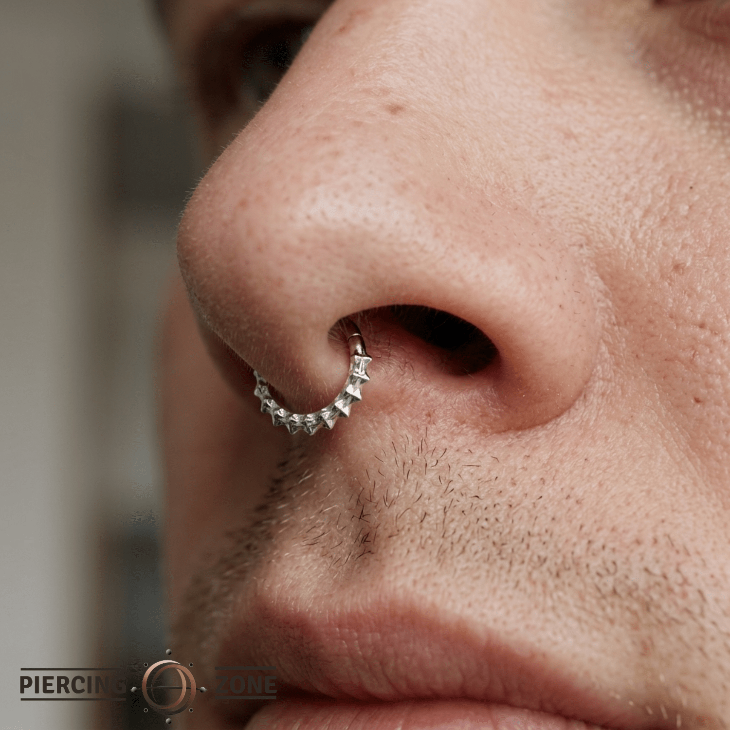 Sydney – 14K Gold Sculptural Clicker with Thorn Motif - piercing - zone.com
