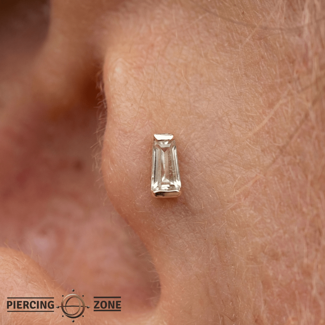 Tapered Baguette – Swarovski CZ Cut – 14K Gold Threadless End - piercing - zone.com