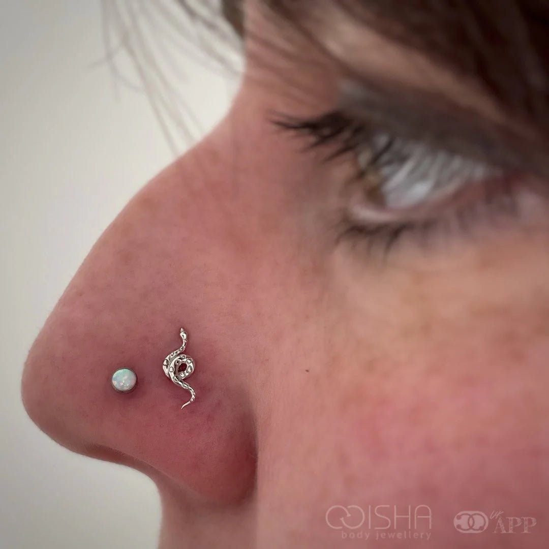 Textured Snake – Scaled Curve – 14K Gold Threadless End - piercing - zone.com