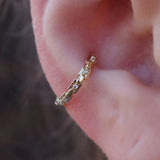 Trace Chain Seamless Ring – 14K Gold Micro - Gem Chain Design - piercing - zone.com