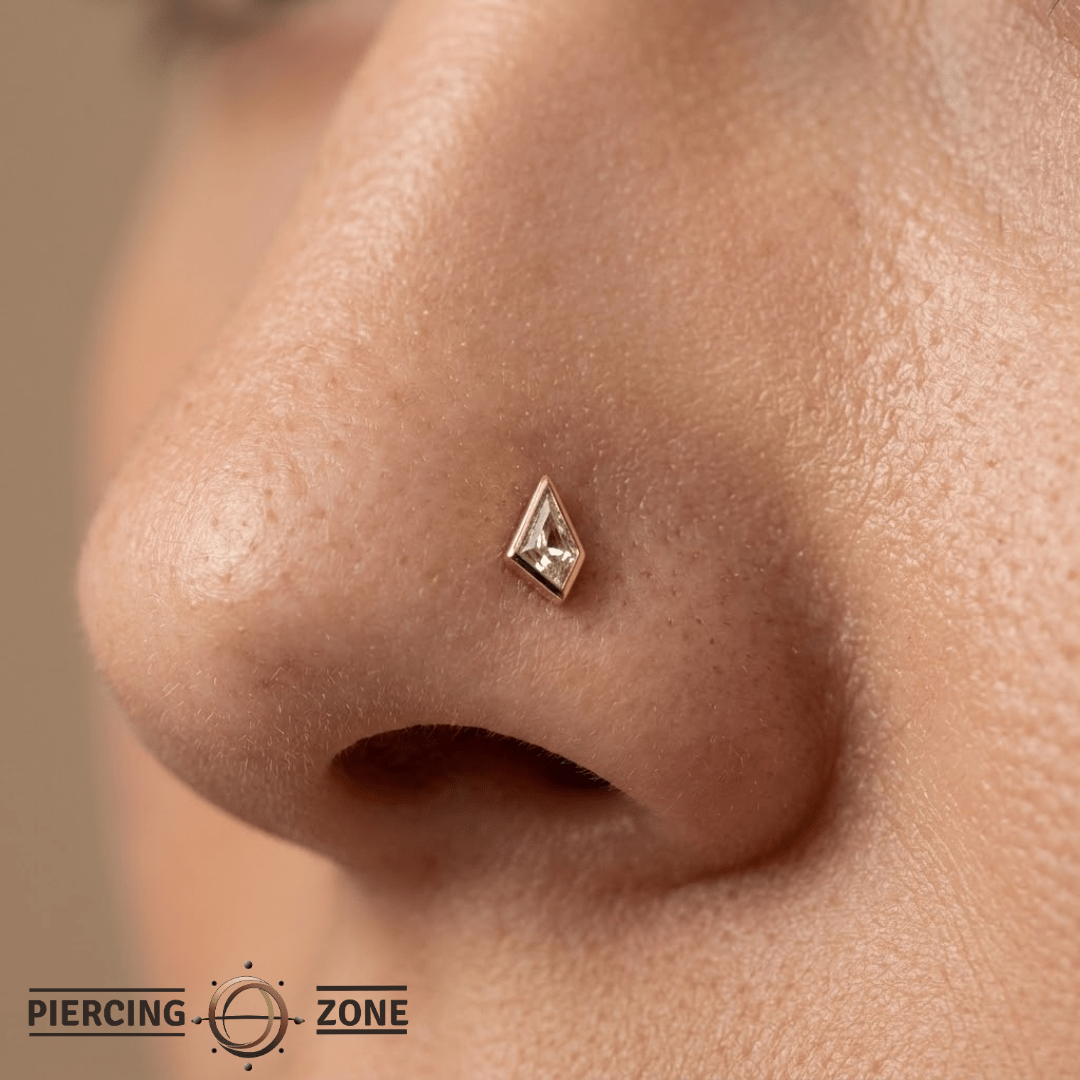 Transcend – Tapered Swarovski CZ – 14K Gold Threadless End - piercing - zone.com
