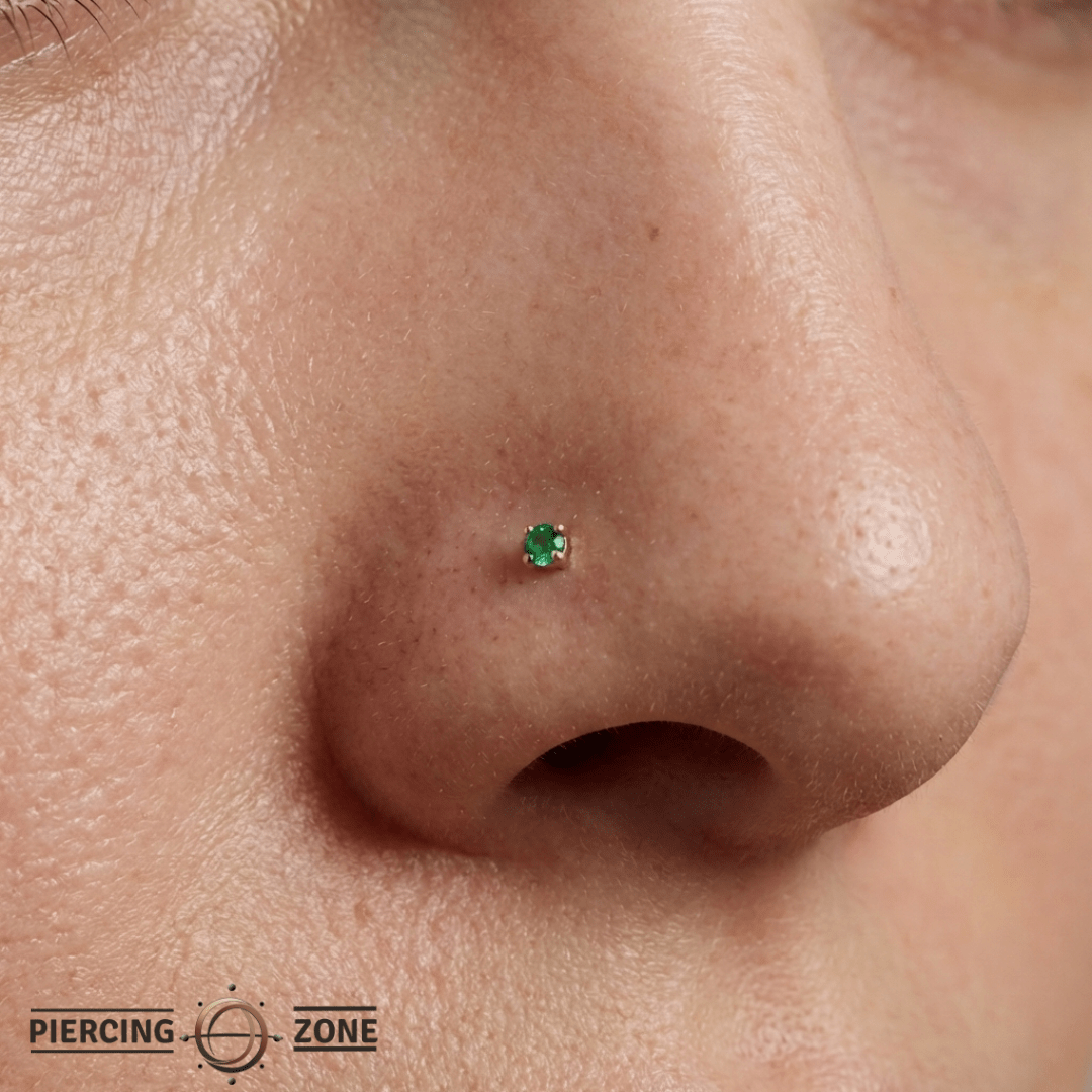 Tsavorite Prong – Vivid Green Garnet – 14K Gold Threadless End - piercing - zone.com