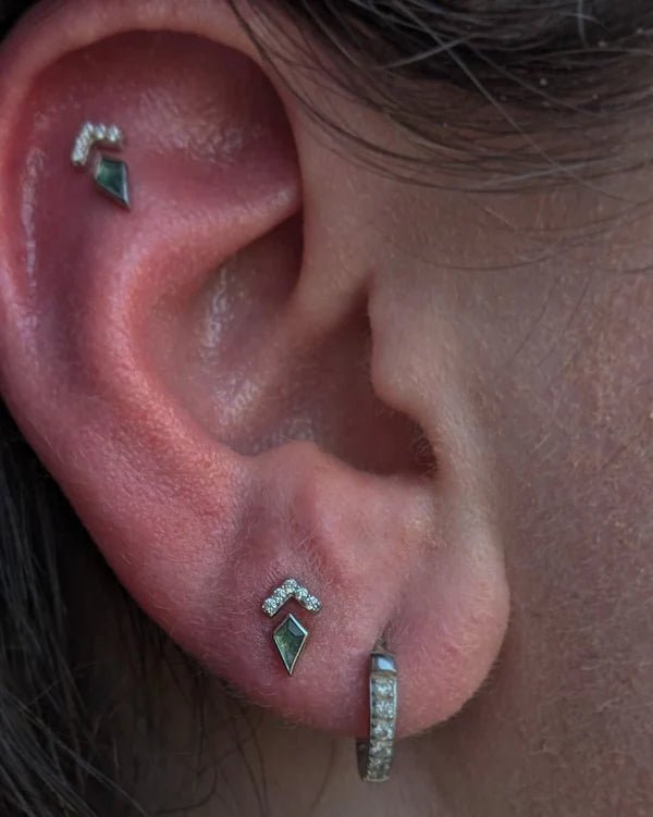 Unice II – 14K Gold & Moss Agate Threadless End - piercing - zone.com