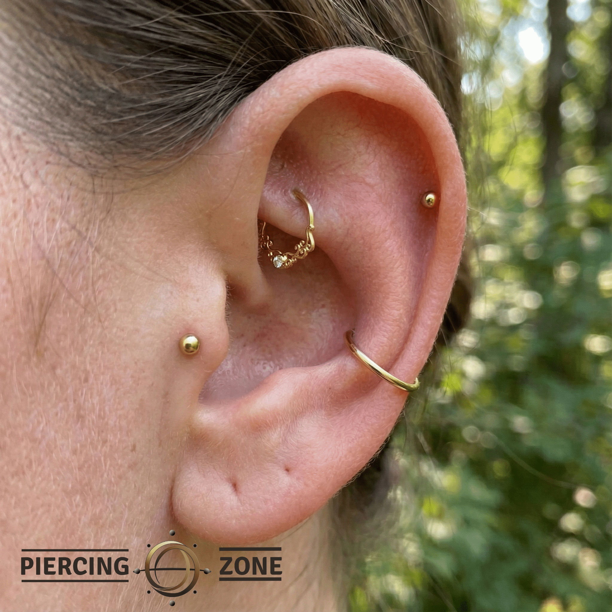 Ventura Seamless Ring – 14K Gold Elevated Gem Accent - piercing - zone.com