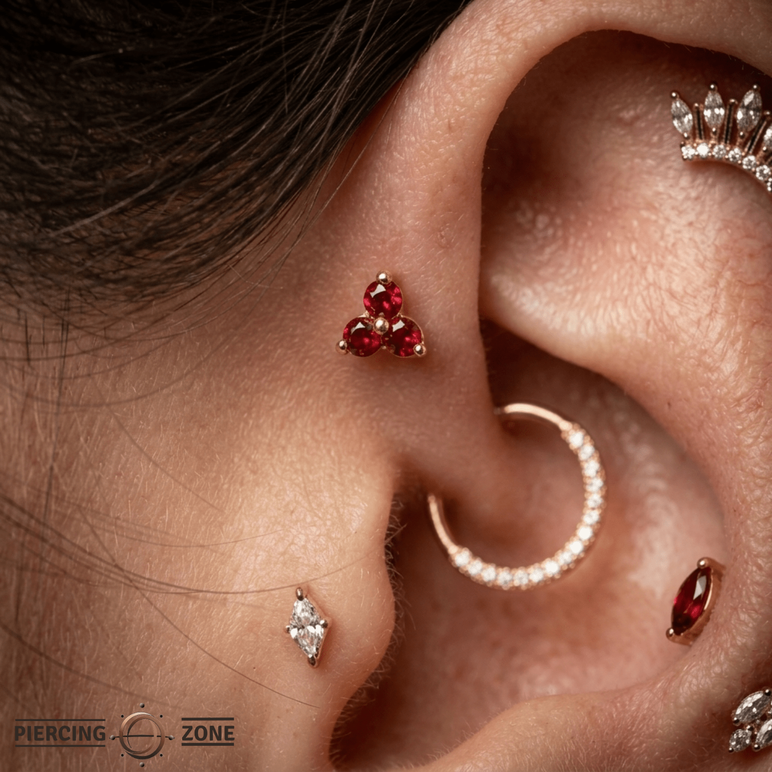 Vida – 3 - Stone Gem Cluster – 14K Gold Threadless End - piercing - zone.com