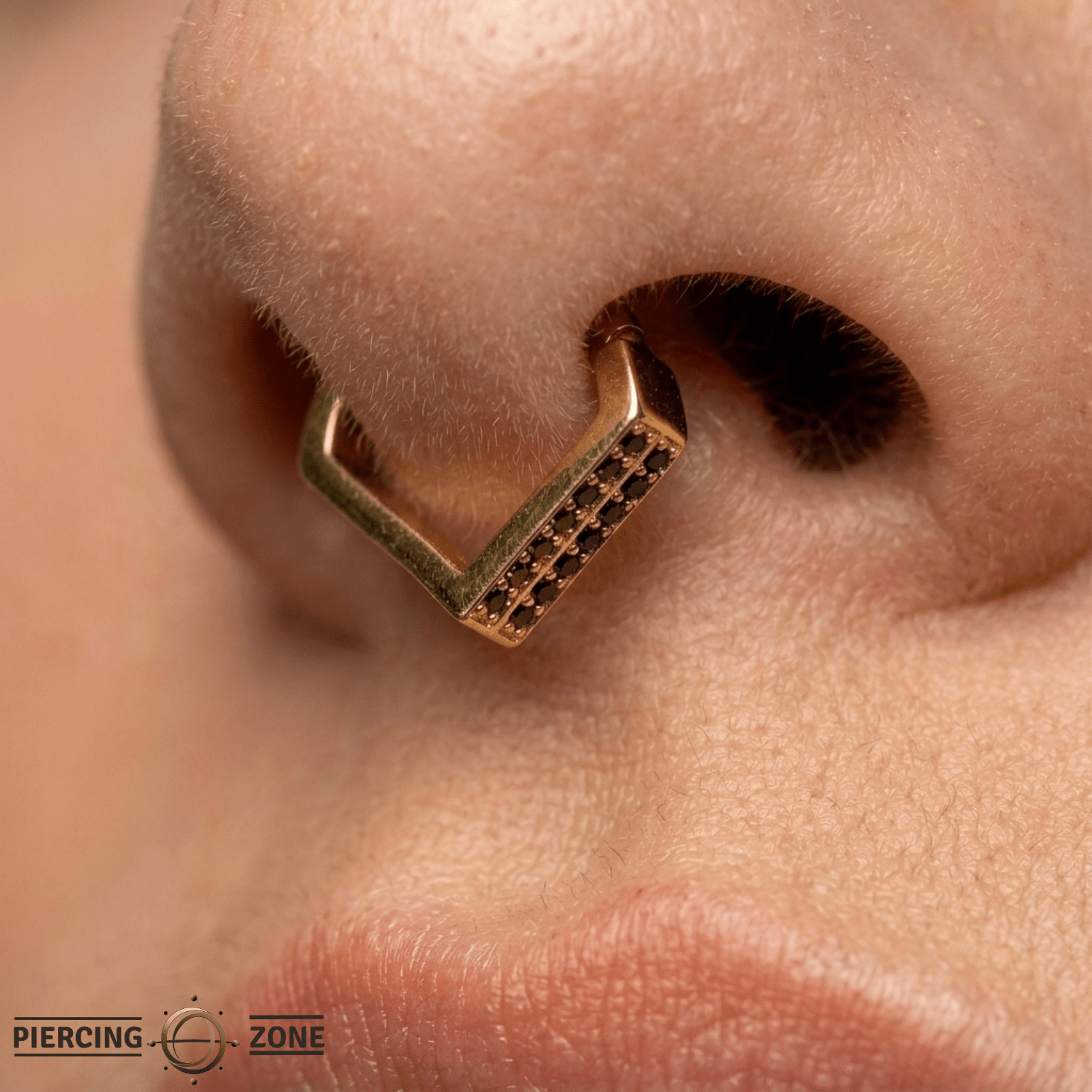 Vincent Clicker – 14K/18K Gold Pavé Gem Clicker Ring - piercing - zone.com