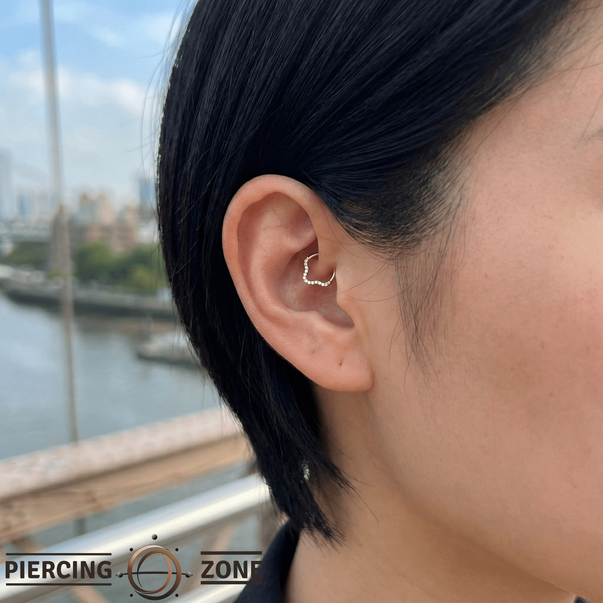 Wave Seamless Ring – 14K Gold Fluid Line Pavé Design - piercing - zone.com