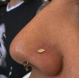 Wisp – Subtle Flow – 14K Gold CZ Threadless End - piercing - zone.com