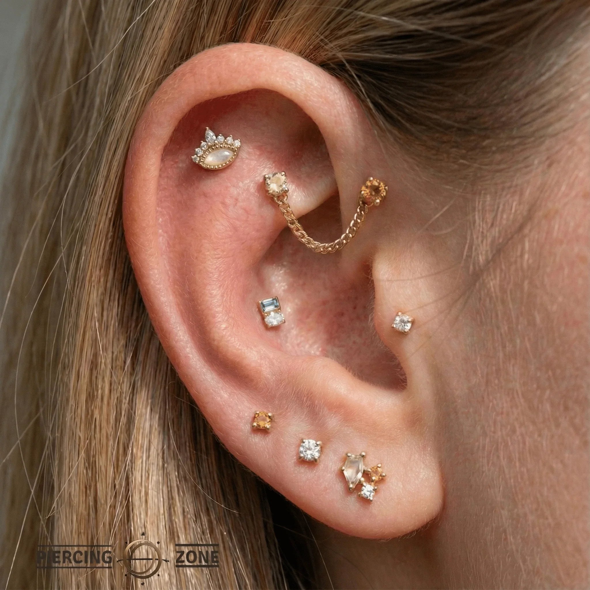 Wit – 14K Gold London Blue Topaz Threadless End - piercing - zone.com