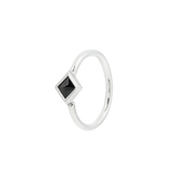 Mae – Black Spinel Seamless Ring – 14K Gold